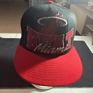 Vintage 90s 00s New Era 59fifty Miami Heat SnapBack Hat Cap Chris Bosh